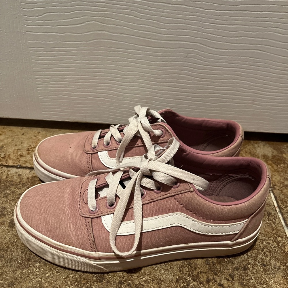 Great condition pink vans